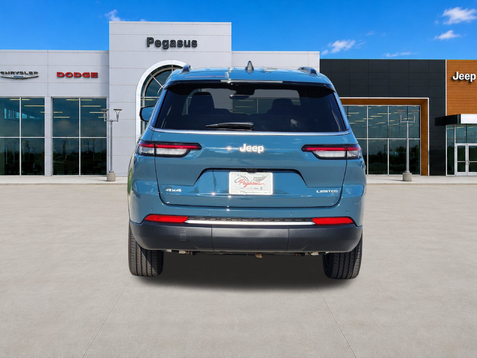 New 2027 Jeep Grand Cherokee L Limited w/ Trailer Tow Package AWD/4WD image 8