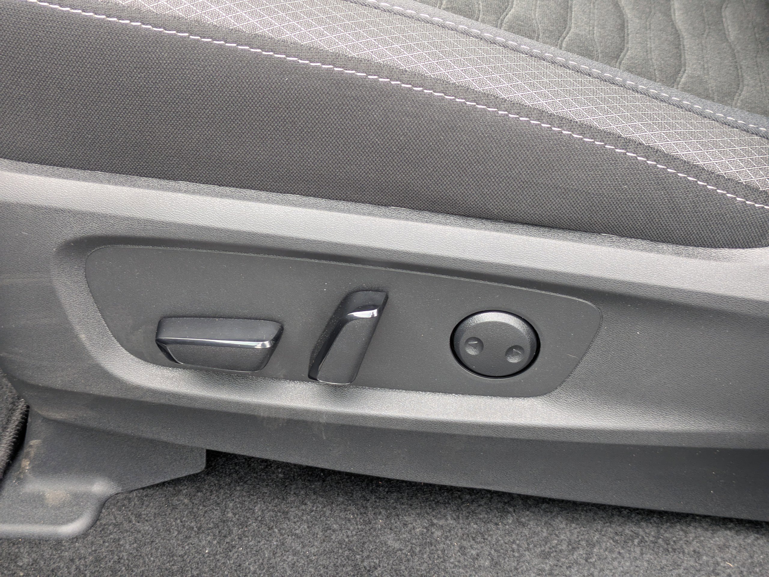 New 2026 Nissan Pathfinder SV FWD image 23