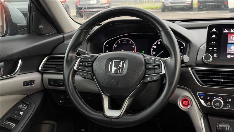 Used 2018 Honda Accord Touring image 29