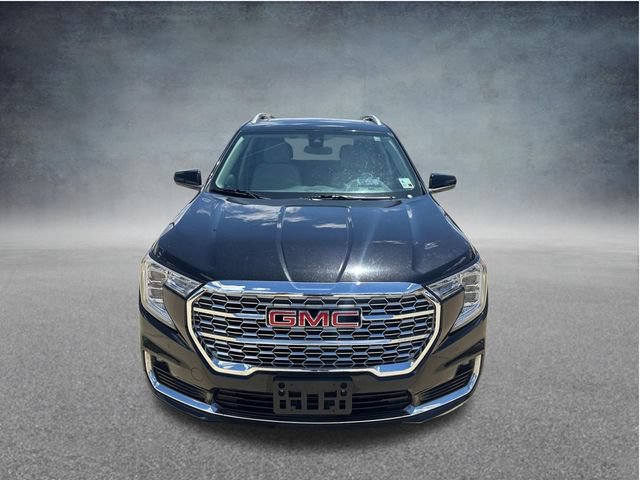 Used 2023 GMC Terrain Denali AWD/4WD image 2