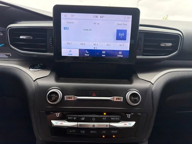Used 2020 Ford Explorer XLT w/ Equipment Group 202A AWD/4WD image 32