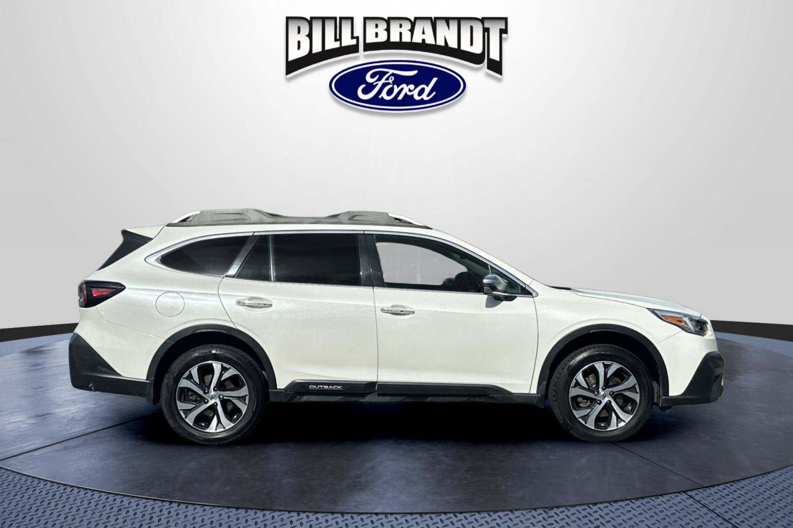Used 2021 Subaru Outback Touring XT AWD/4WD image 2