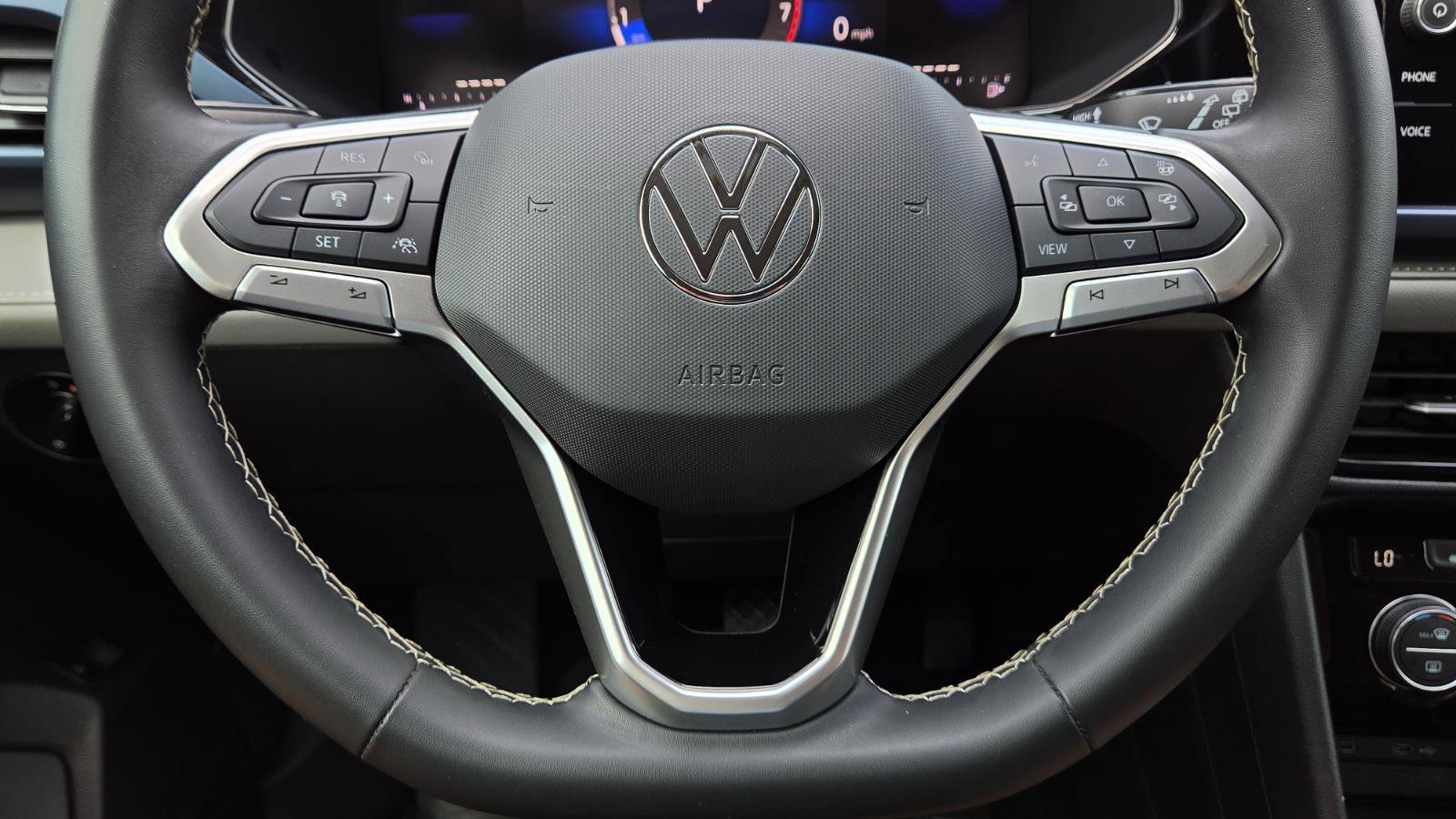Certified 2024 Volkswagen Taos SE AWD/4WD image 26