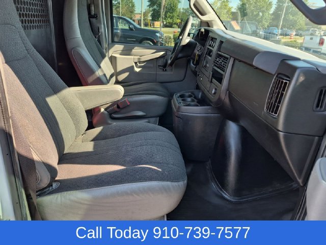 Used 2021 Chevrolet Express 2500 RWD image 30