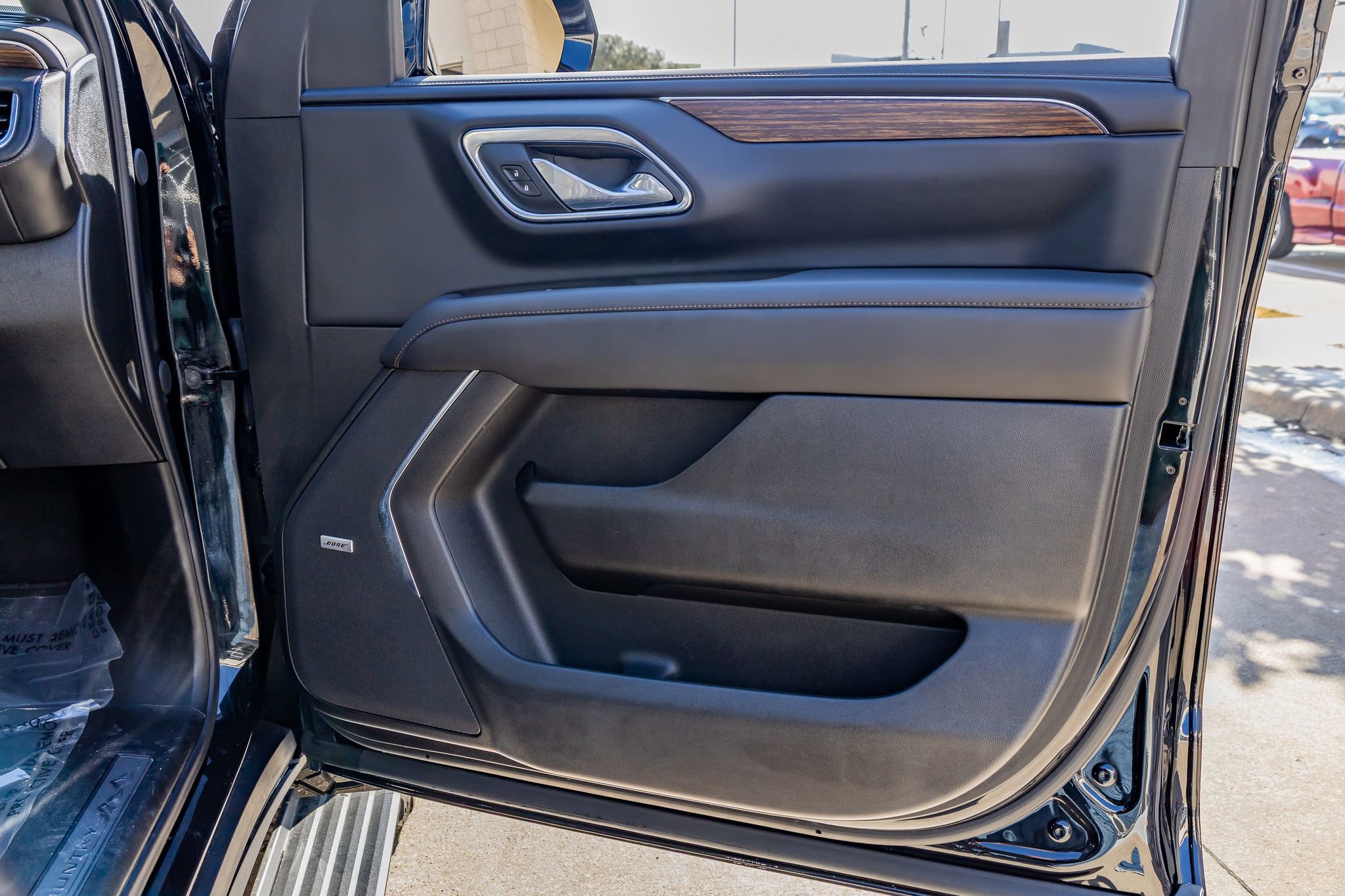 Used 2024 Chevrolet Suburban High Country image 37
