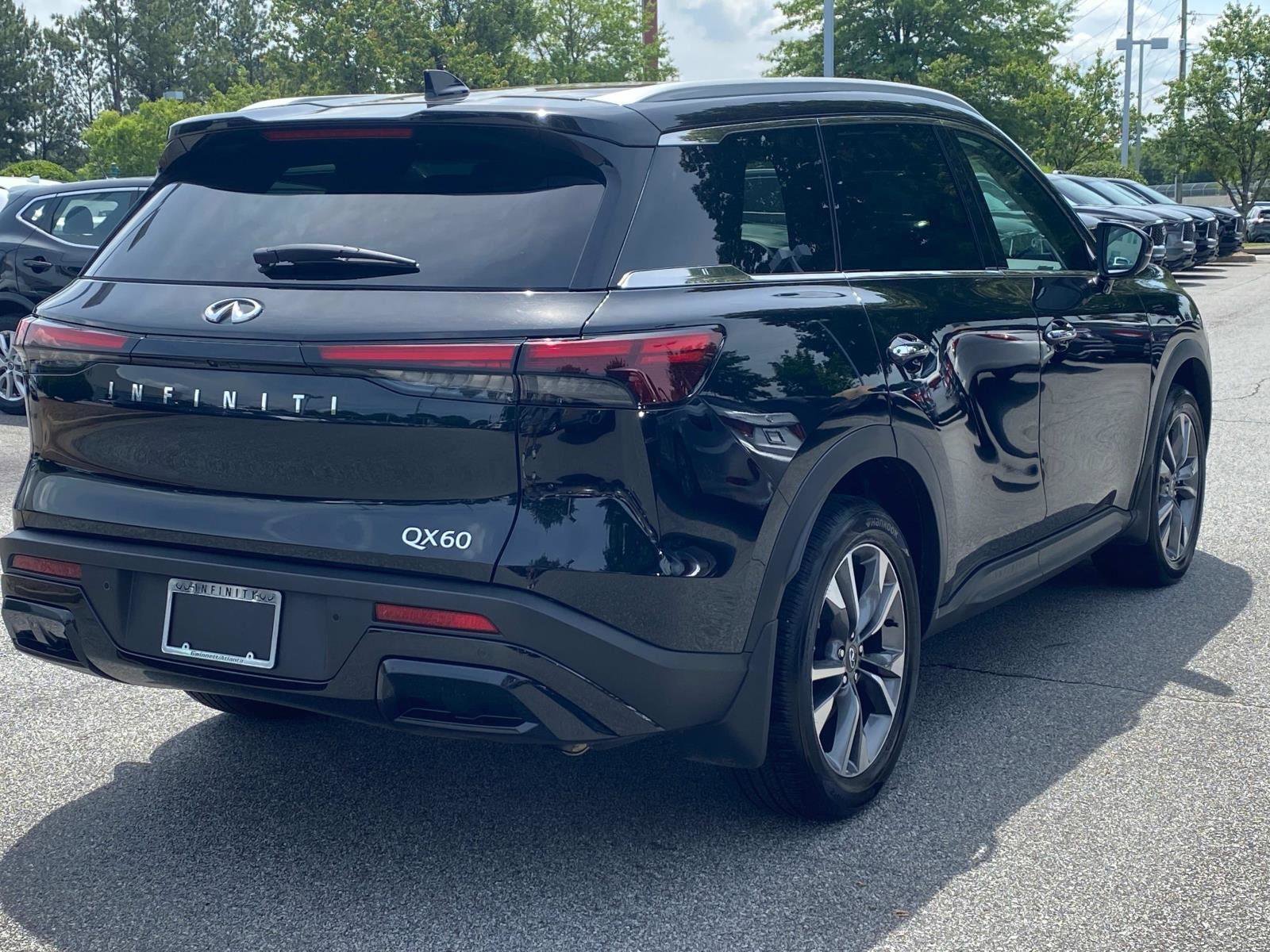 Certified 2025 INFINITI QX60 Luxe image 4