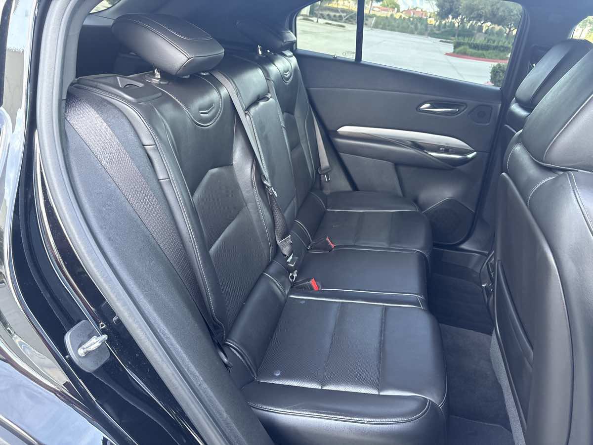 Used 2019 Cadillac XT4 Premium Luxury image 14