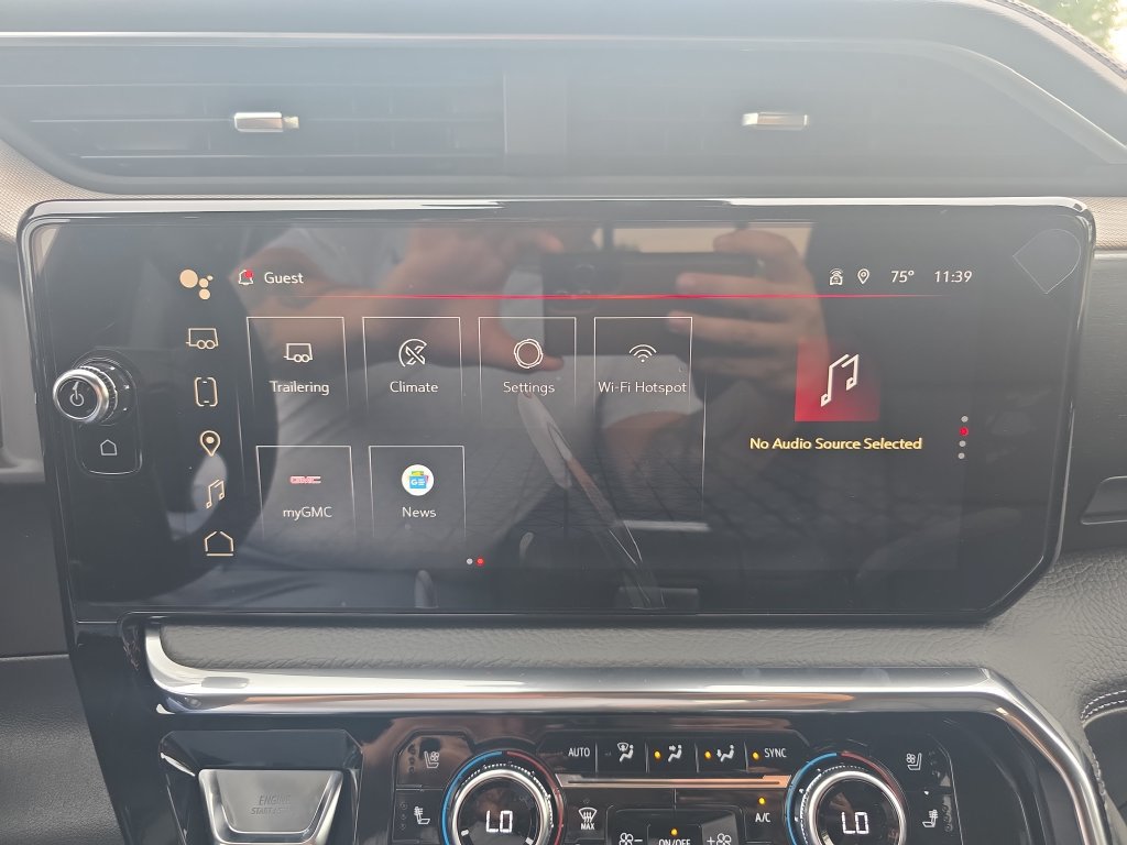 New 2026 GMC Sierra 2500 Denali AWD/4WD image 17