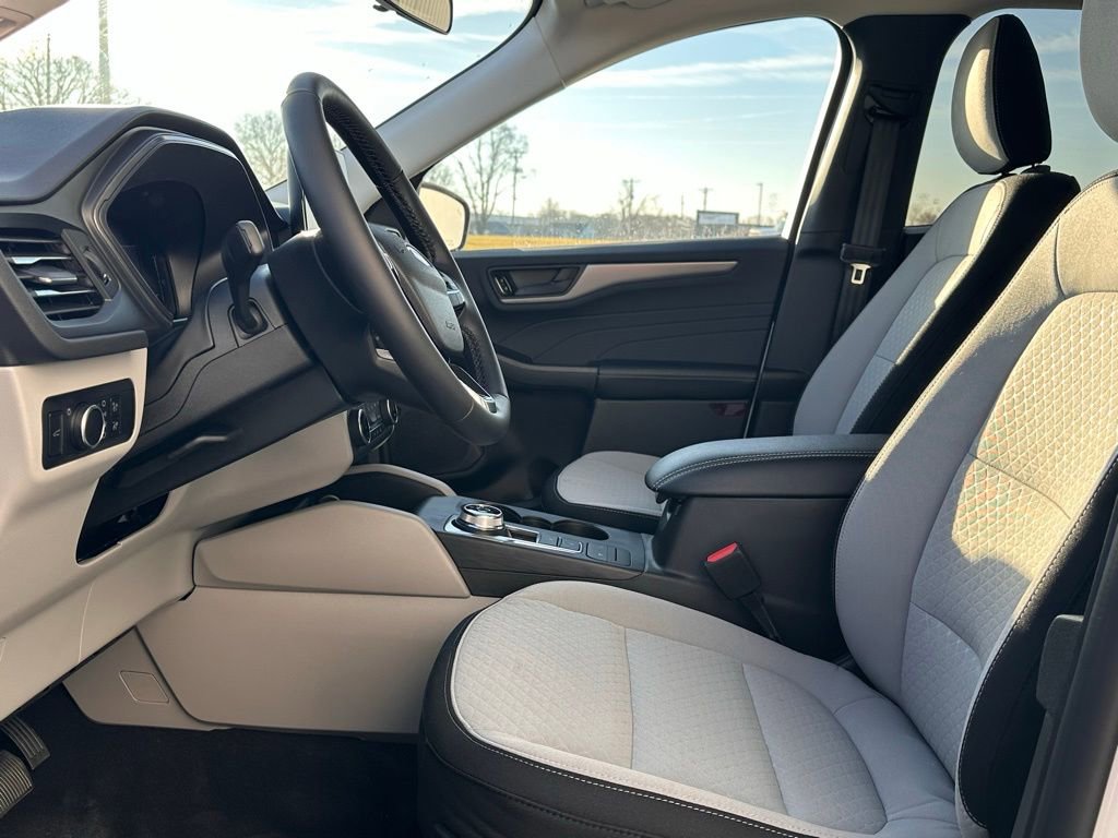 New 2026 Ford Escape Active w/ Cold Weather Package AWD/4WD image 9