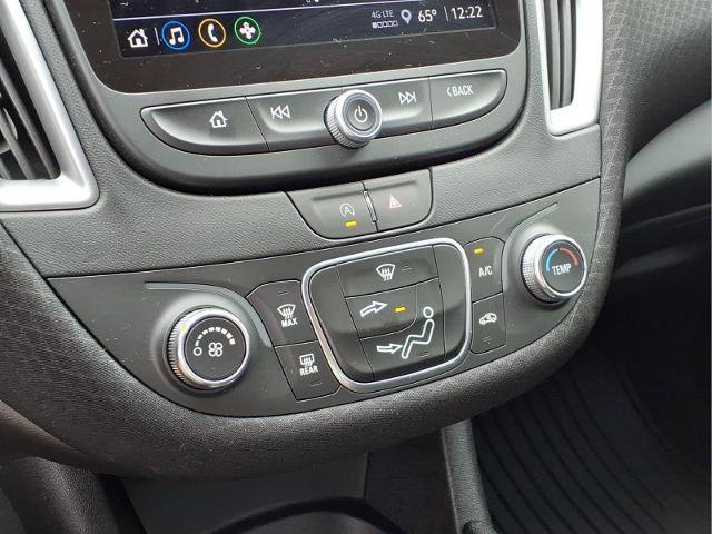 Used 2025 Chevrolet Malibu RS FWD image 14