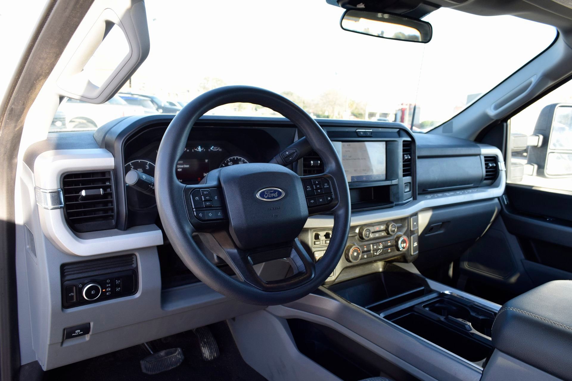 Used 2025 Ford F250 XLT w/ FX4 Off-Road Package image 18