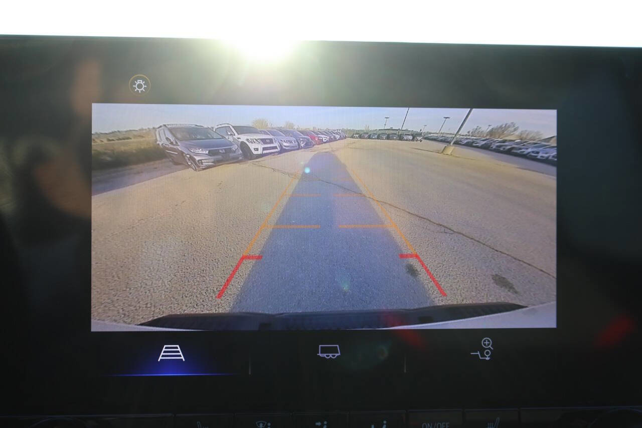 Used 2023 Chevrolet Colorado Z71 w/ Z71 Convenience Package 2 image 22