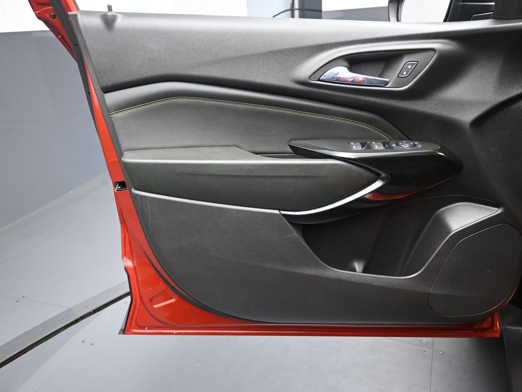 Used 2024 Chevrolet Trax ACTIV w/ Sunroof Package image 20