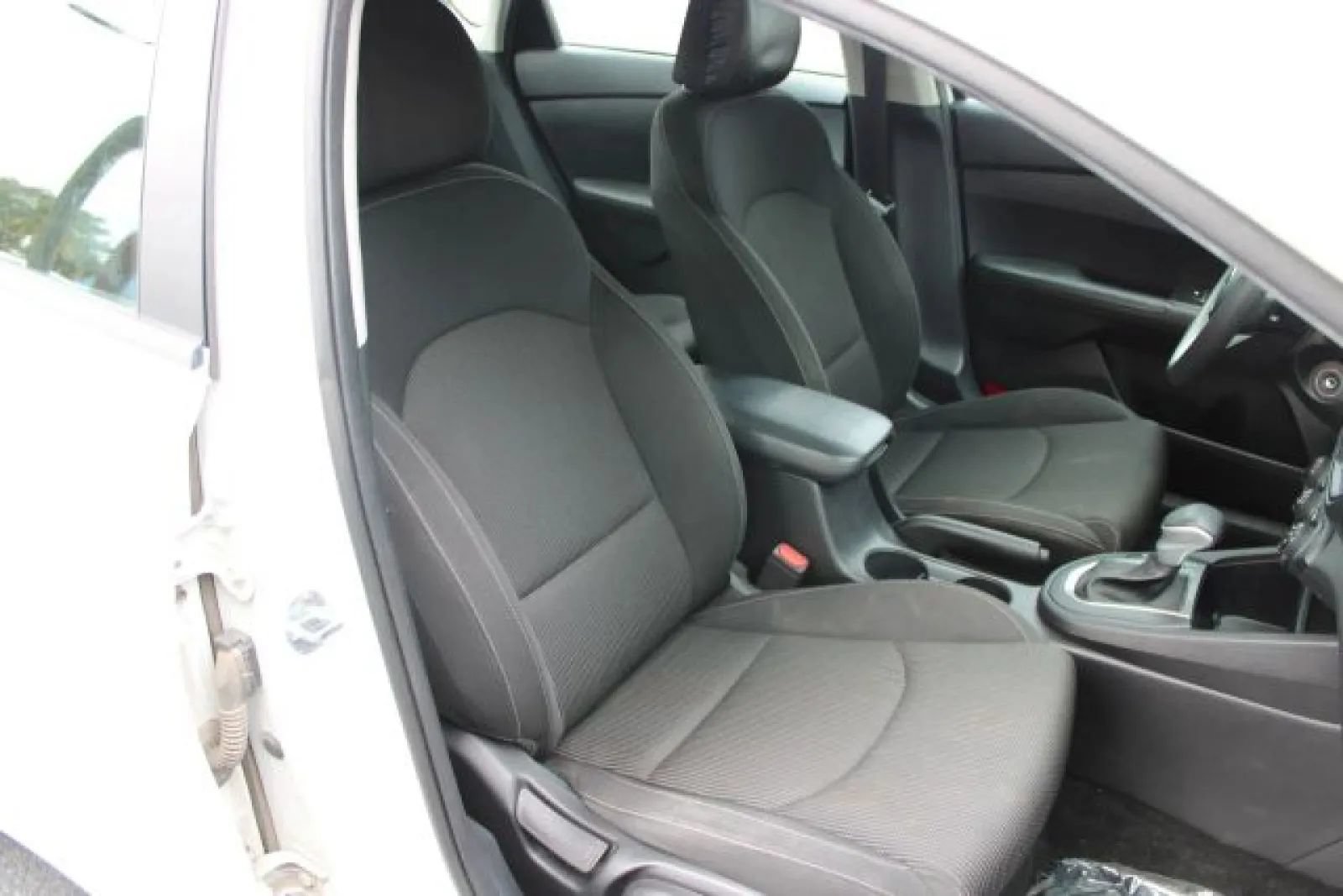 Used 2021 Kia Forte LXS FWD image 17