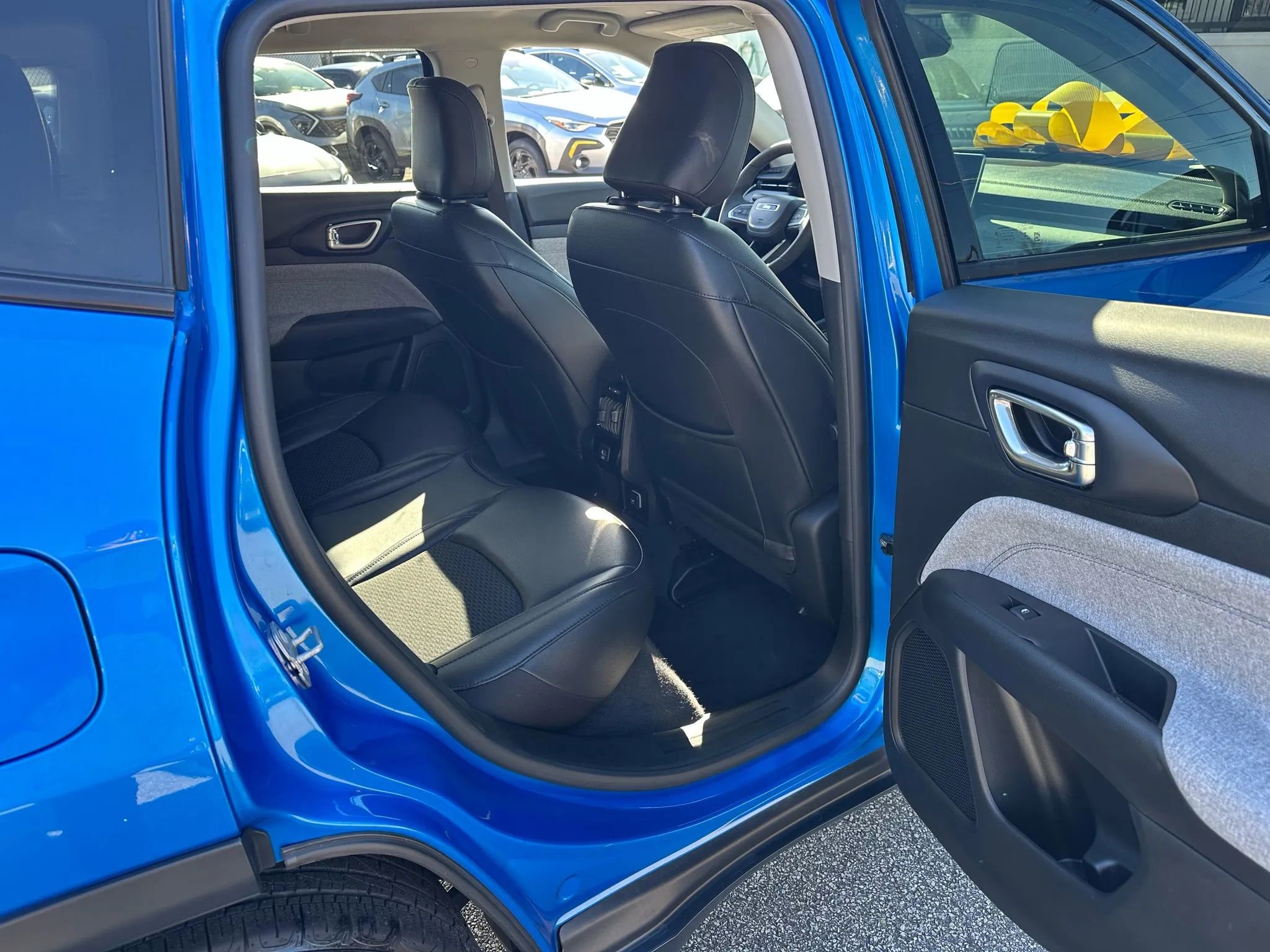 Used 2022 Jeep Compass Latitude image 11