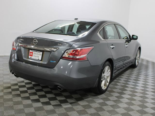 Used 2014 Nissan Altima 2.5 SV w/ Convenience Package FWD image 6