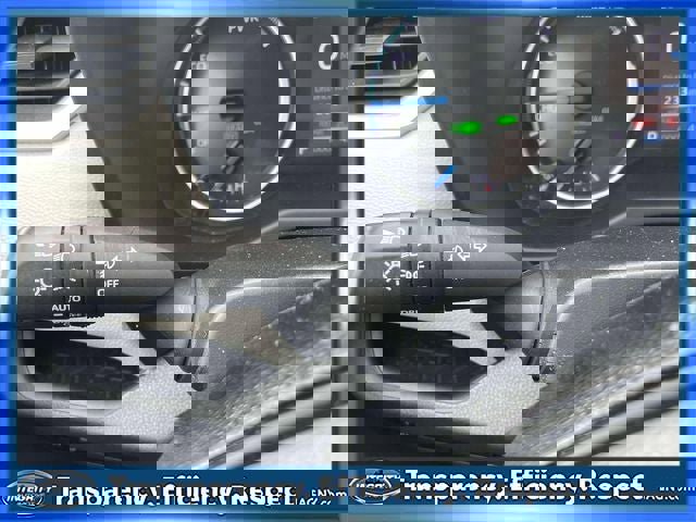 Used 2021 Toyota RAV4 XLE w/ Convenience Package image 24