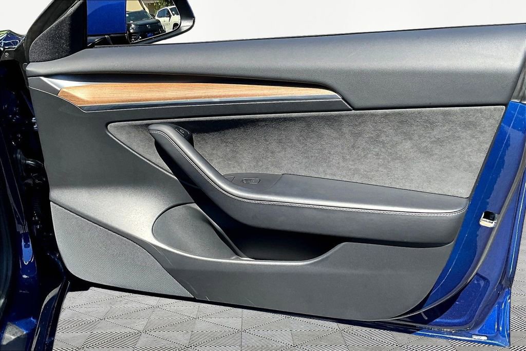 Used 2022 Tesla Model 3 Long Range image 26