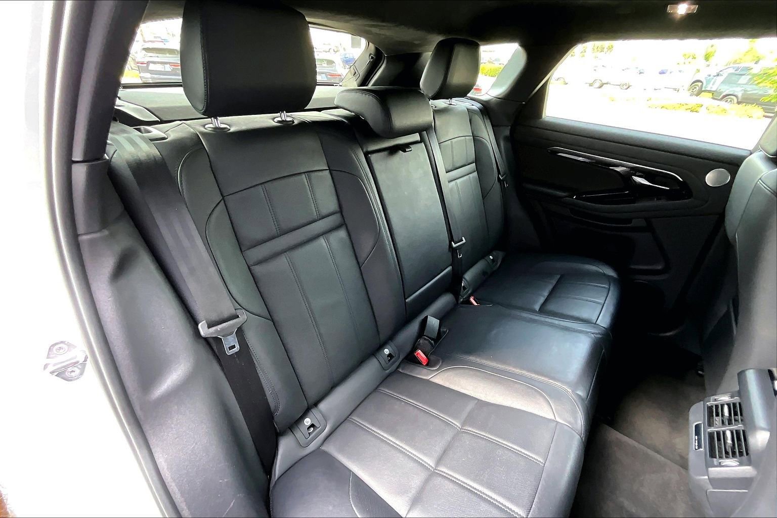 Used 2023 Land Rover Range Rover Evoque HST image 27