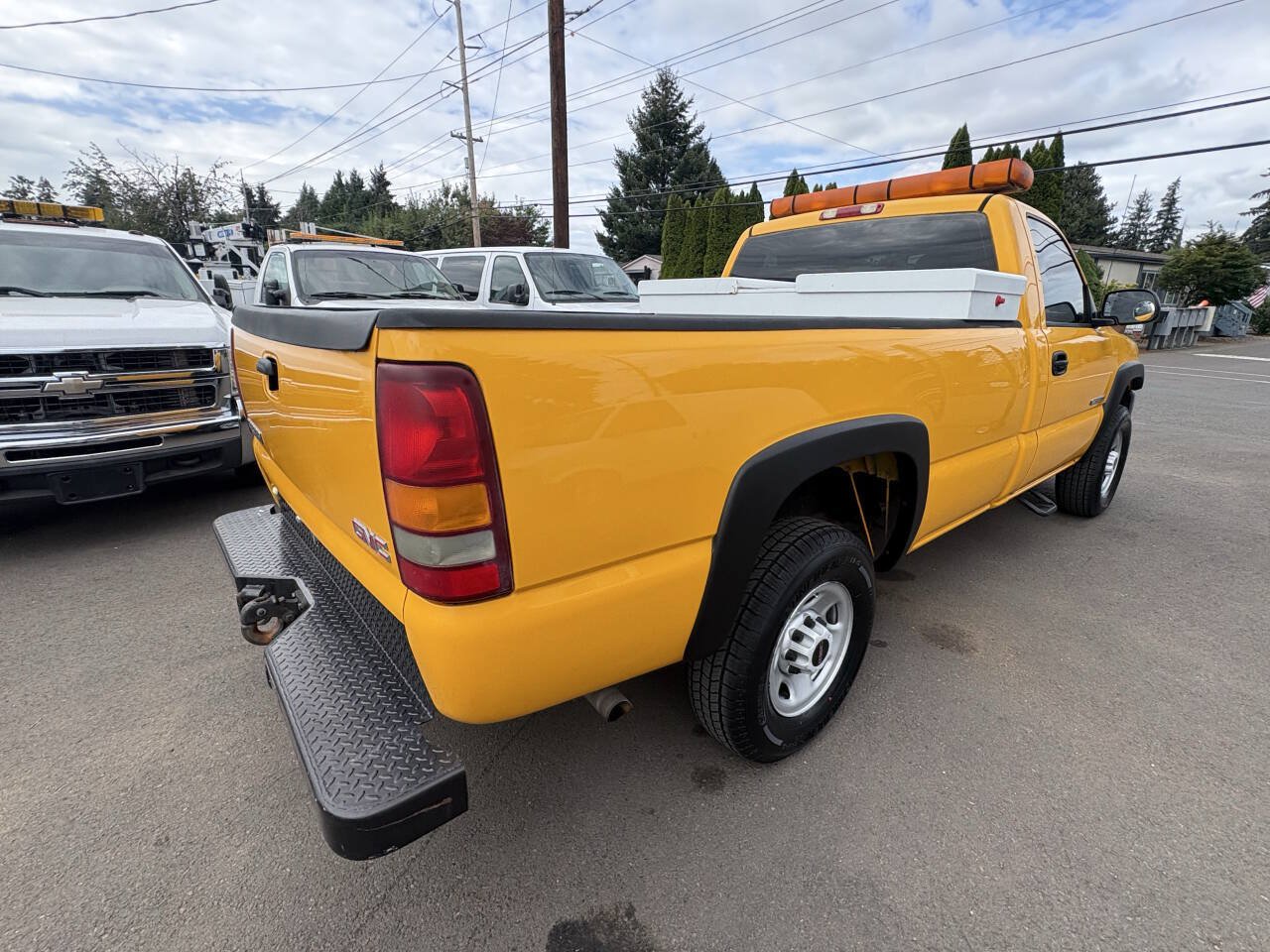 Used 2003 GMC Sierra 2500 W/T RWD image 10
