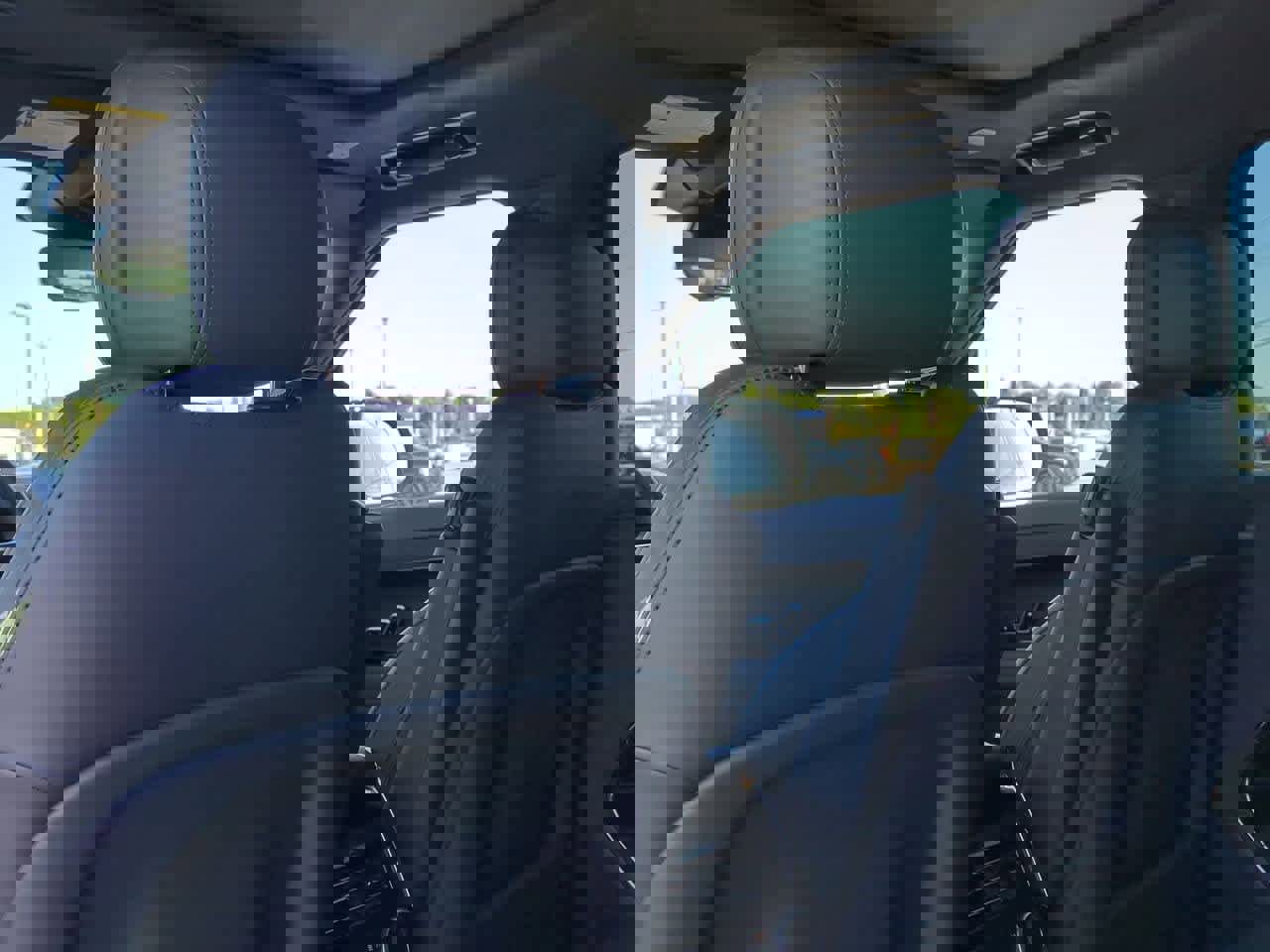 New 2025 Land Rover Range Rover Sport Dynamic SE image 17