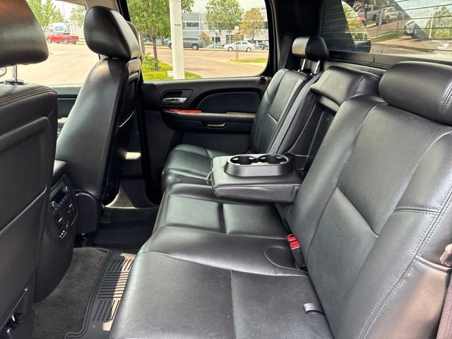 Used 2013 Chevrolet Avalanche LTZ AWD/4WD image 15