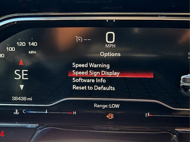 Used 2025 GMC Sierra 1500 SLT AWD/4WD image 30