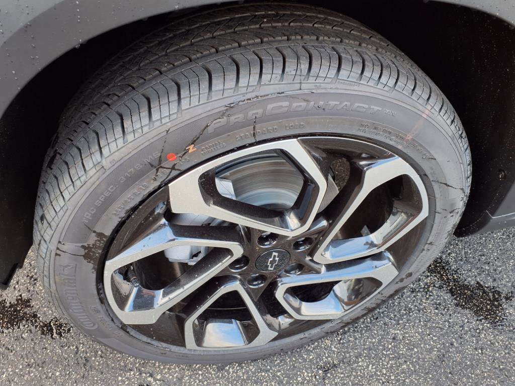 New 2025 Chevrolet Trax RS w/ Driver Confidence Package image 9