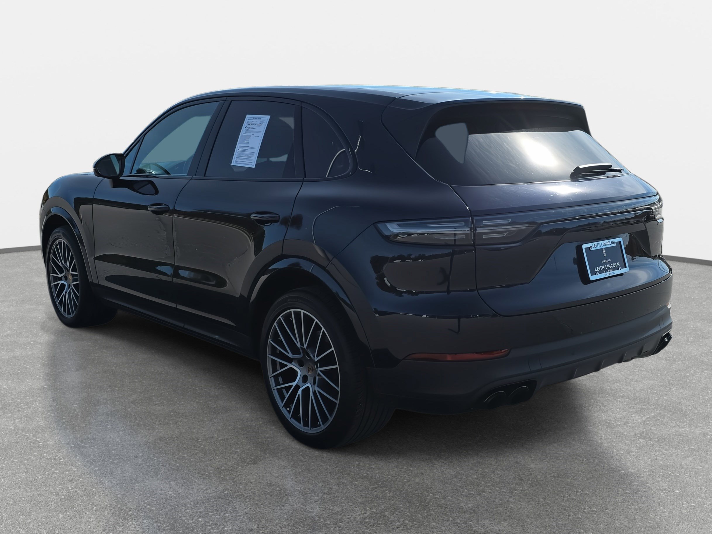 Used 2022 Porsche Cayenne S image 7
