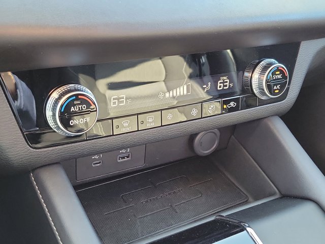 Used 2024 Mitsubishi Outlander ES image 28