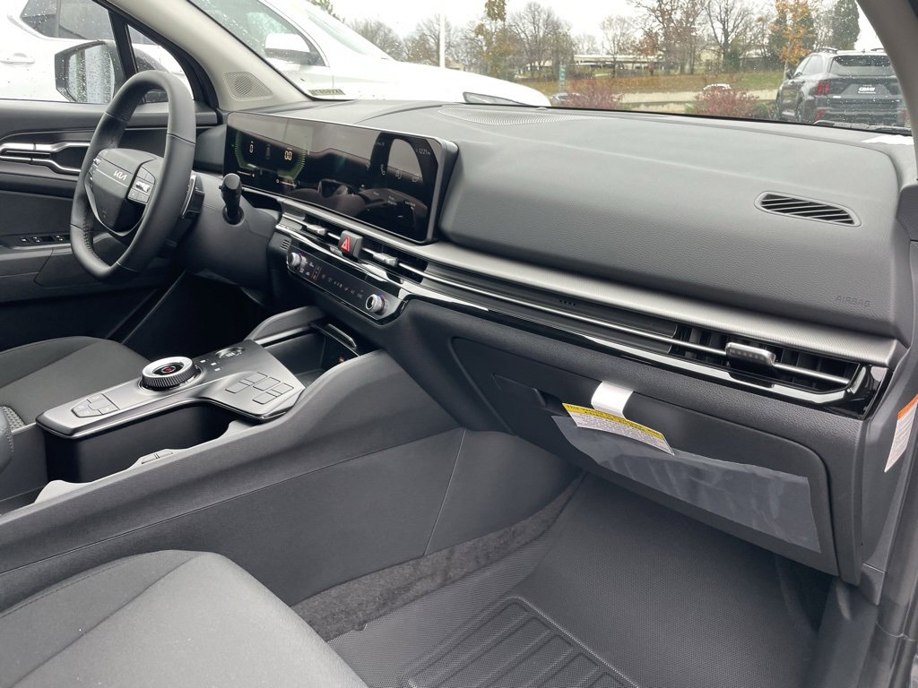 New 2026 Kia Sportage LX image 28