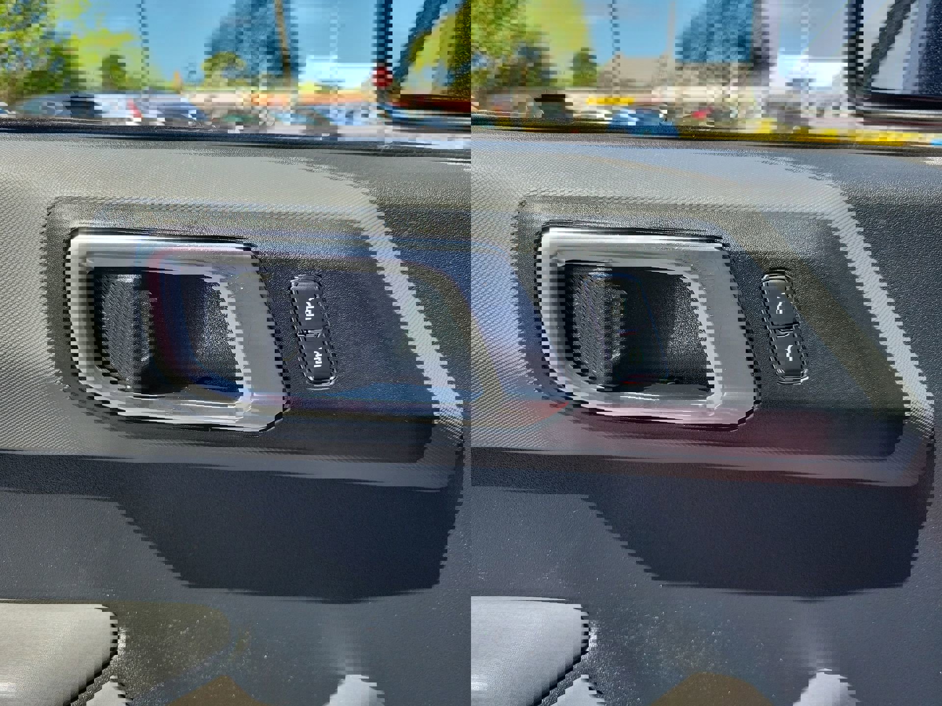 Used 2022 Ford Bronco Black Diamond image 19