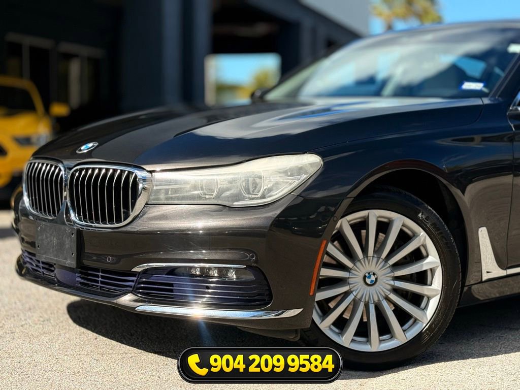 Used 2017 BMW 740i RWD image 2