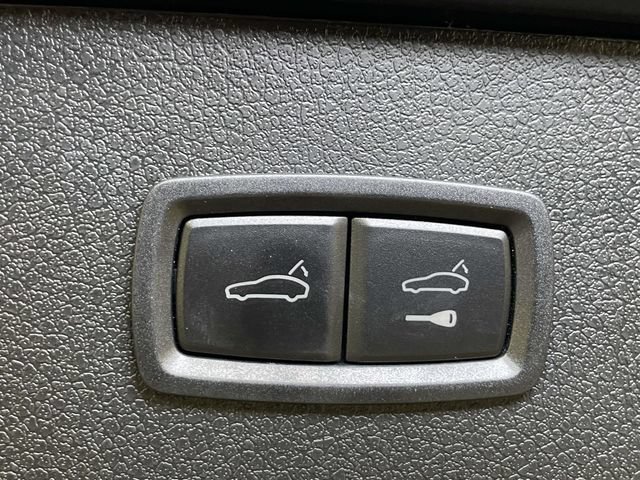 Certified 2026 Porsche Macan S AWD/4WD image 22