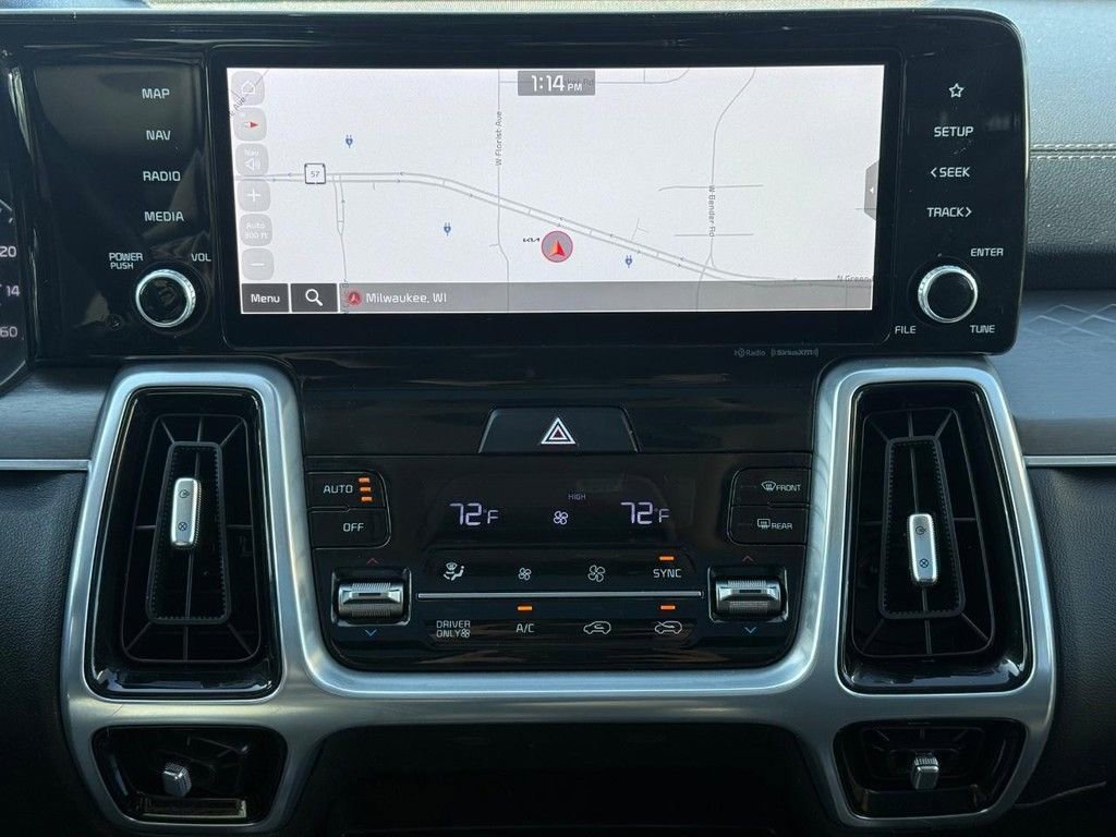 Used 2022 Kia Sorento SX w/ Panoramic Sunroof Package image 19