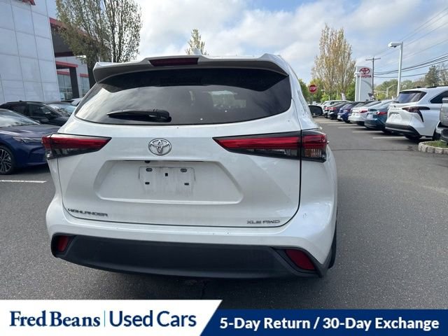 Used 2021 Toyota Highlander XLE image 6