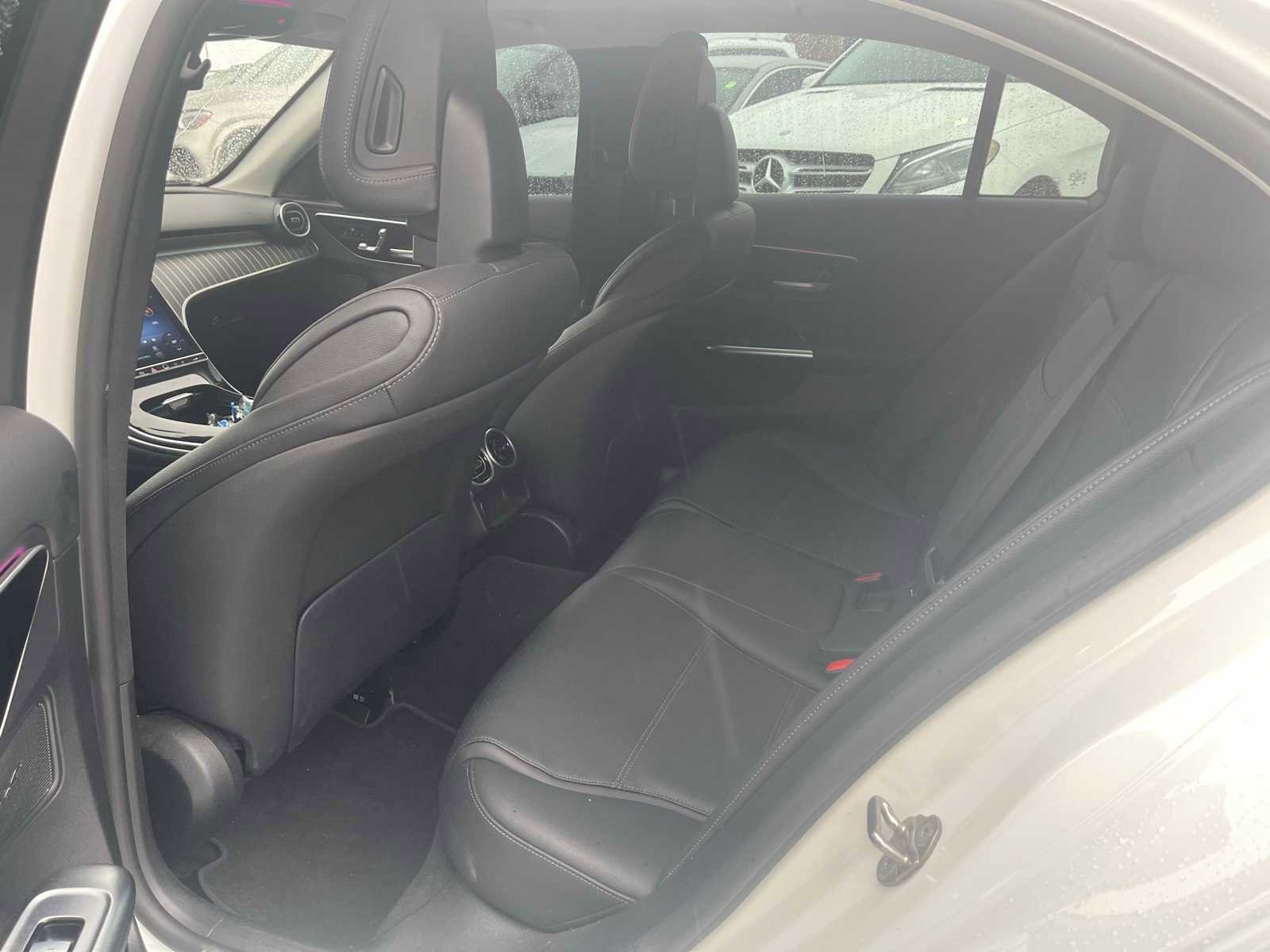 Used 2023 Mercedes-Benz C 300 Sedan image 8