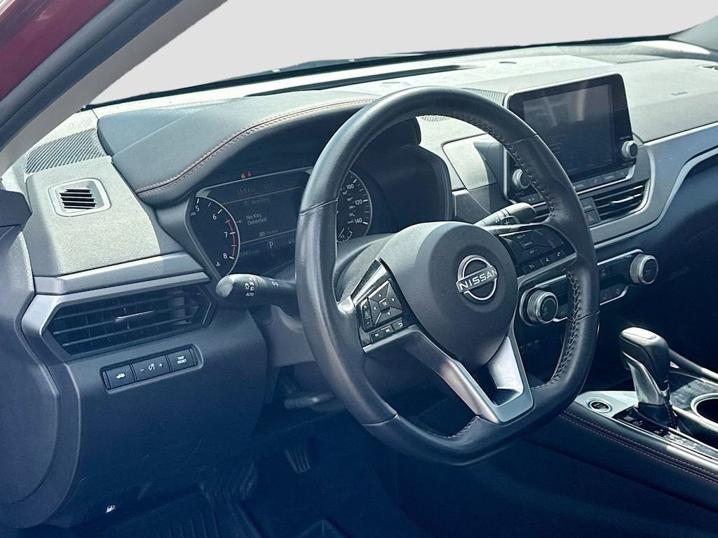 Used 2023 Nissan Altima 2.5 SR image 30