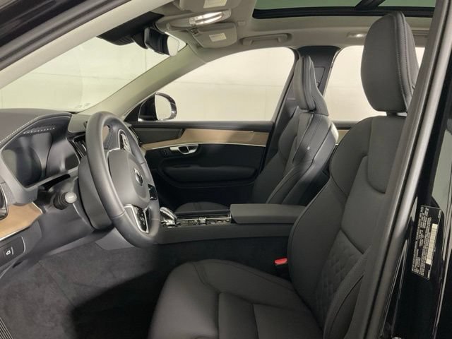 Certified 2025 Volvo XC90 B6 Plus w/ Protection Package Premier AWD/4WD image 27