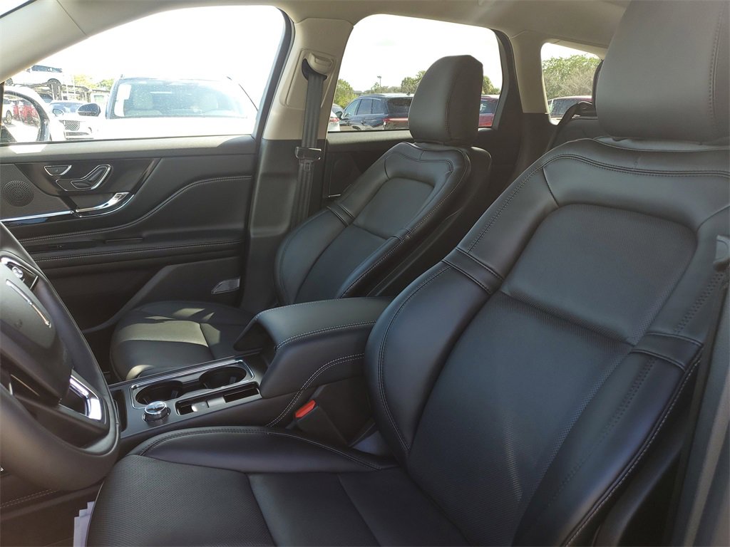 New 2026 Lincoln Corsair Grand Touring w/ Rear Removable Package Tray image 22