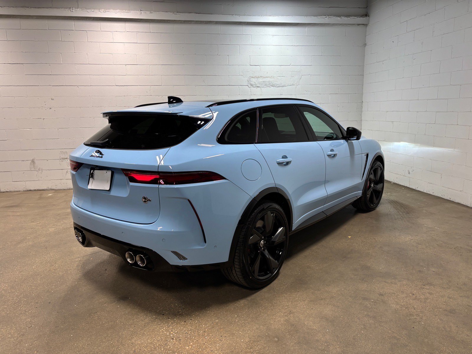 New 2026 Jaguar F-PACE SVR 575 Edition AWD/4WD image 6