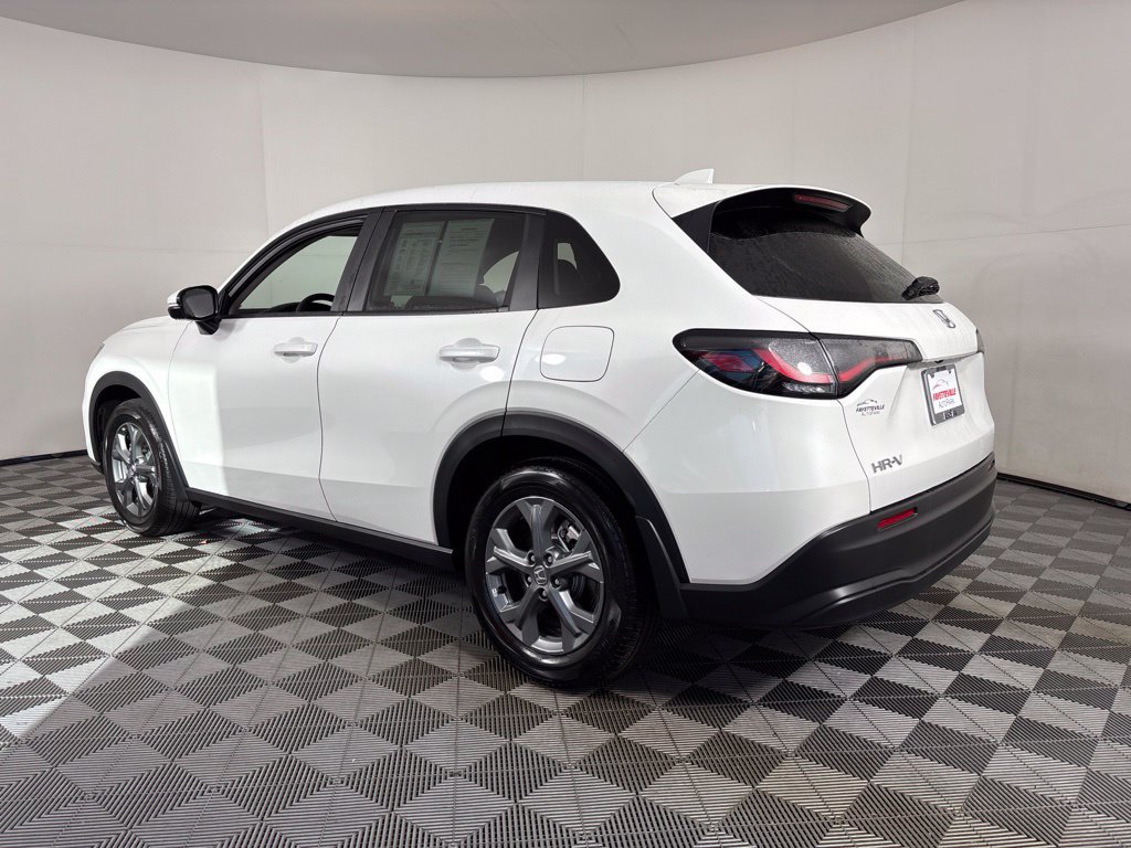 Used 2027 Honda HR-V LX image 14