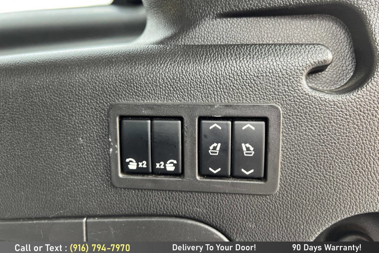 Used 2016 Cadillac Escalade ESV Premium AWD/4WD image 13