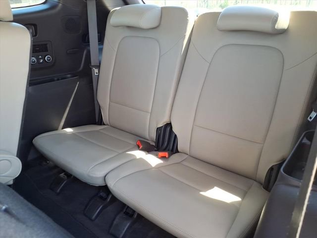 Used 2019 Hyundai Santa Fe XL image 19