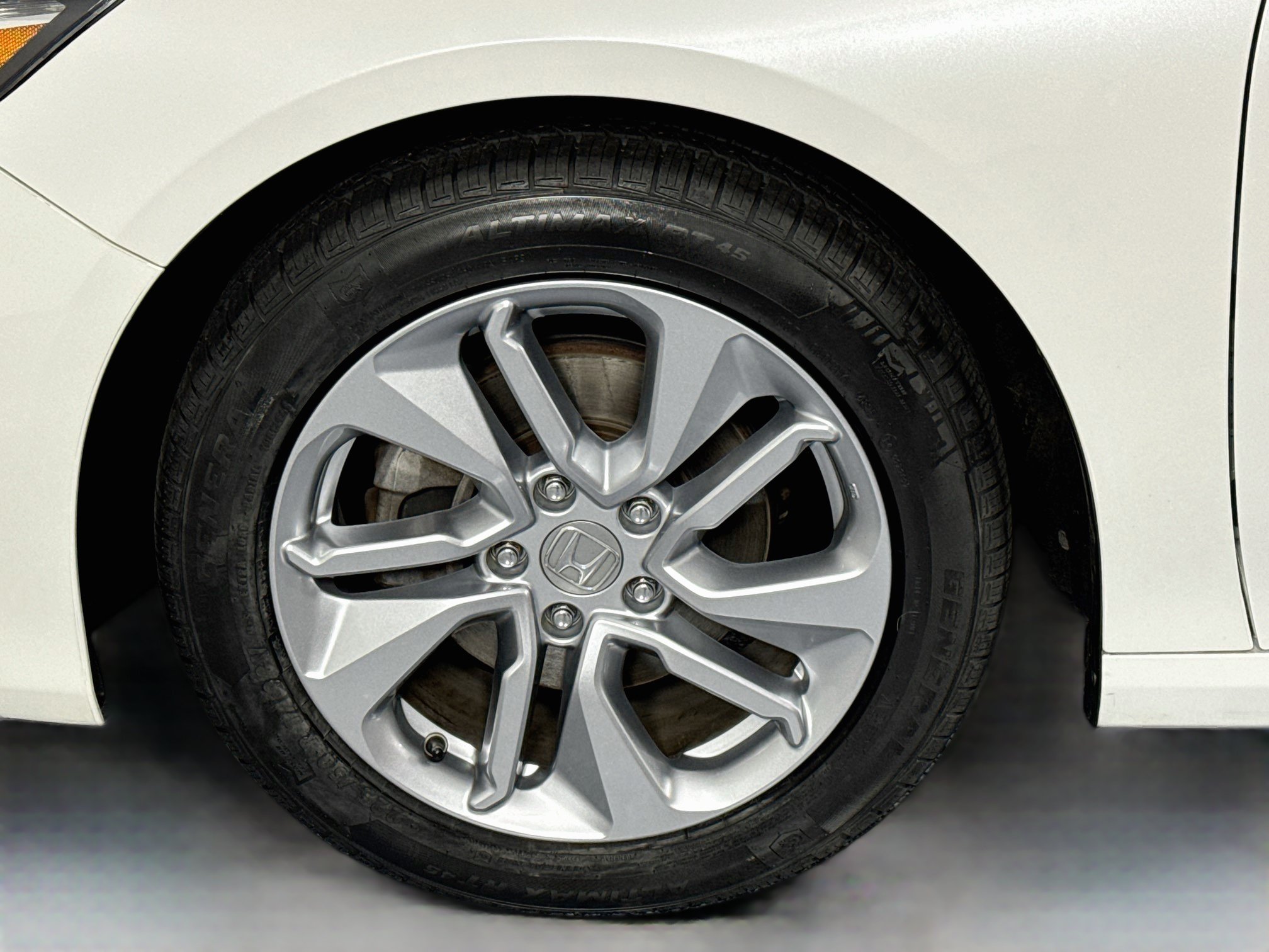 Certified 2018 Honda Accord LX image 28