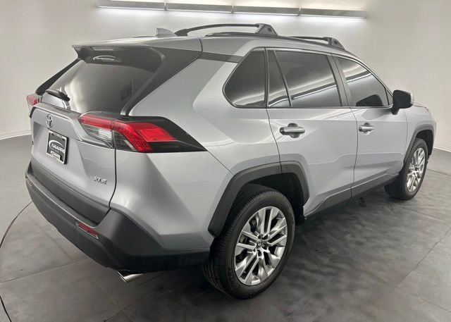 Used 2024 Toyota RAV4 XLE Premium image 8