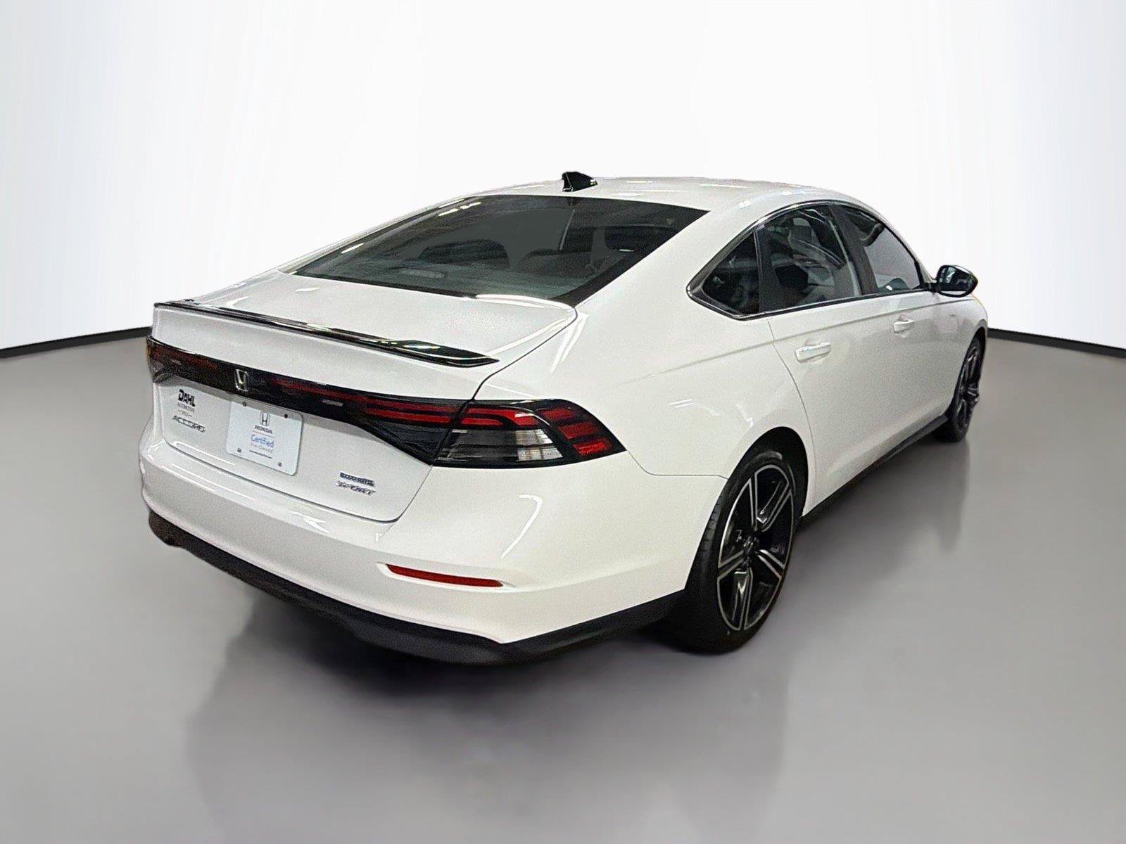 Used 2024 Honda Accord Sport image 12