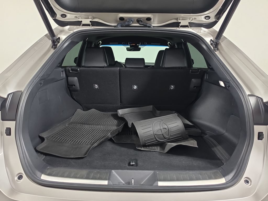 Certified 2023 Toyota Venza XLE AWD/4WD image 34