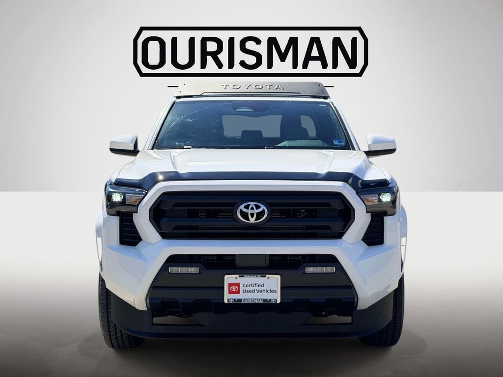 Certified 2025 Toyota Tacoma SR5 AWD/4WD image 24