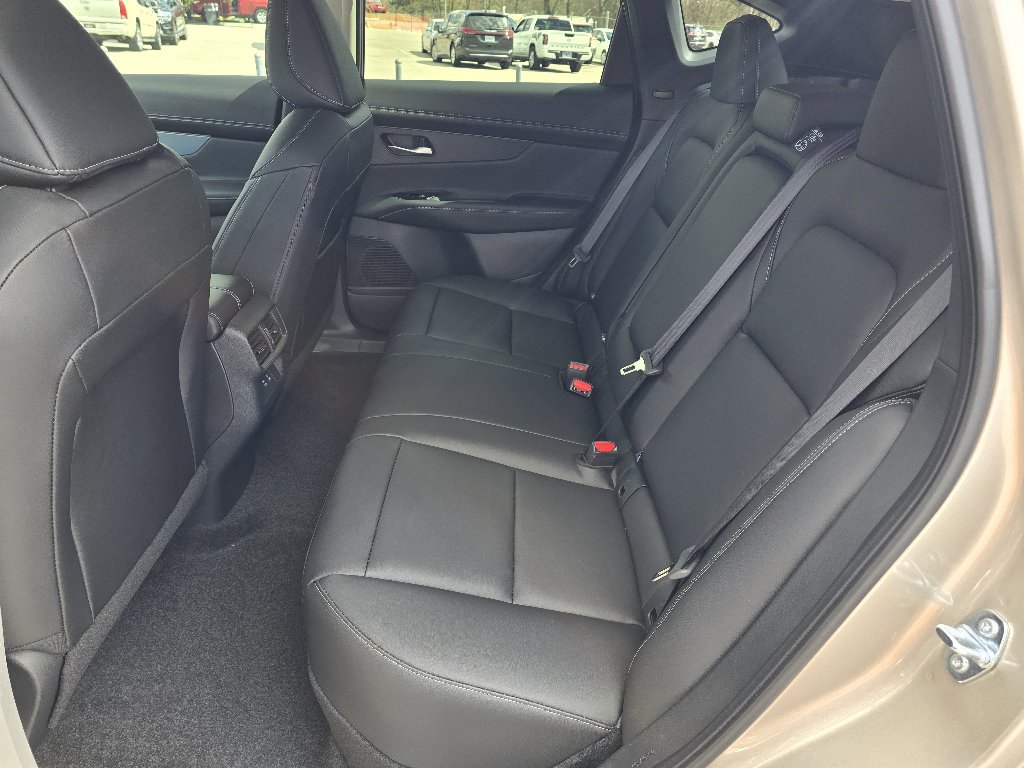 New 2025 Nissan Murano SL image 9